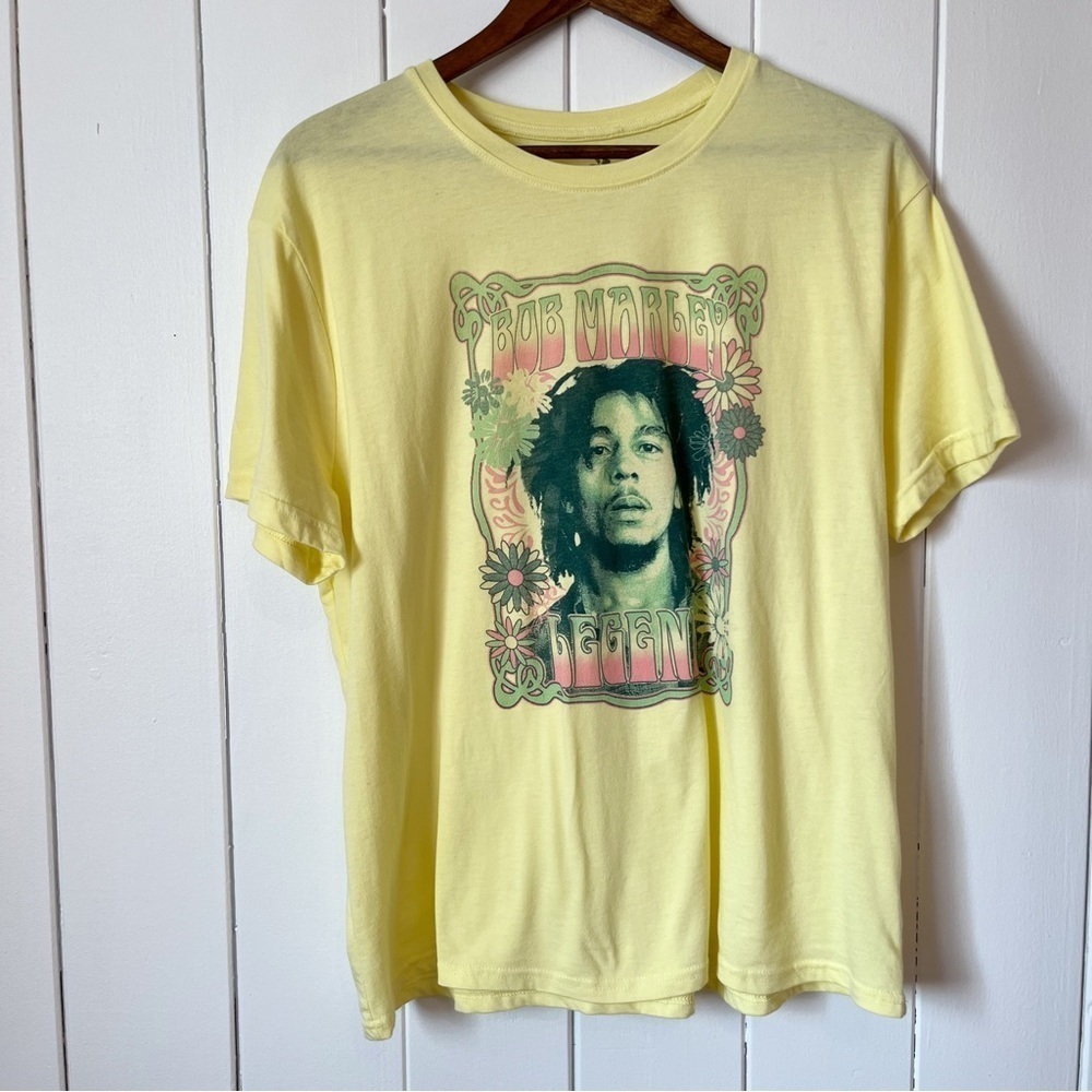 Zion Rootswear Brand Yellow Bob Marley T-Shirt. Size XL.